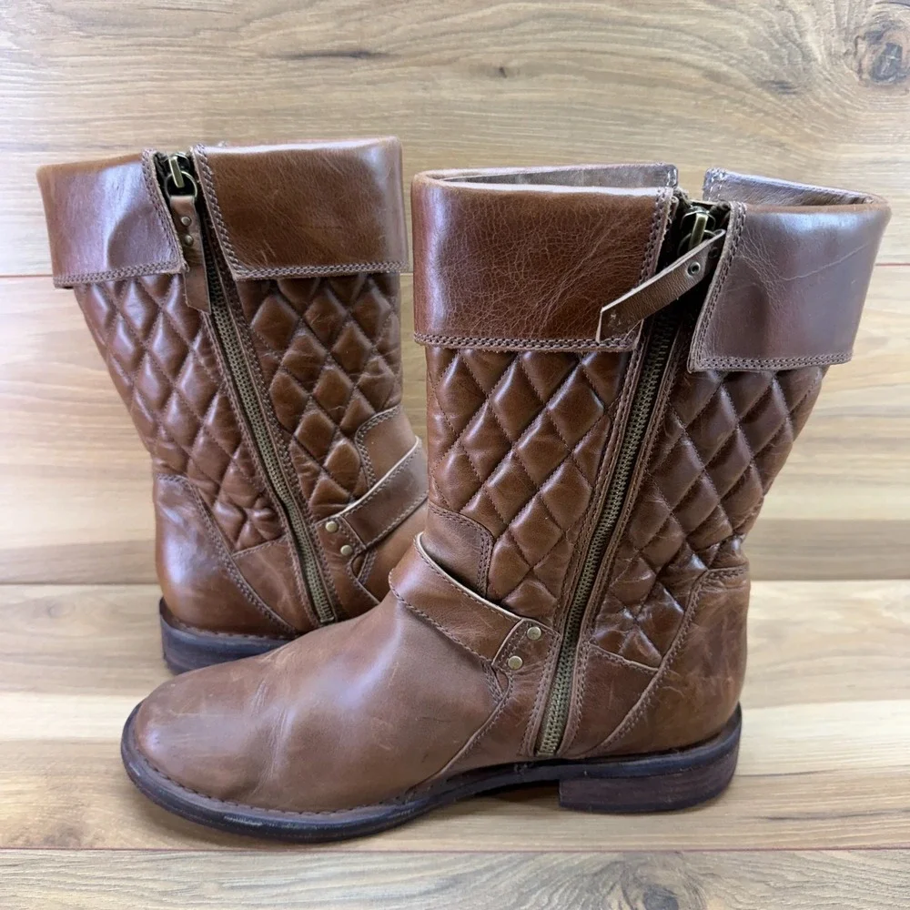 UGG Conor Mid Quilted Leather Boots 10 Buckle Biker Zip Boho Casual Mid Calf
